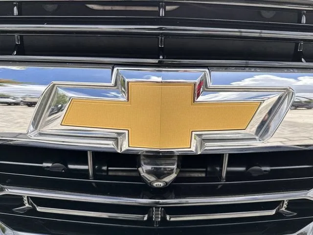 2025 Chevrolet Tahoe LS photo 10