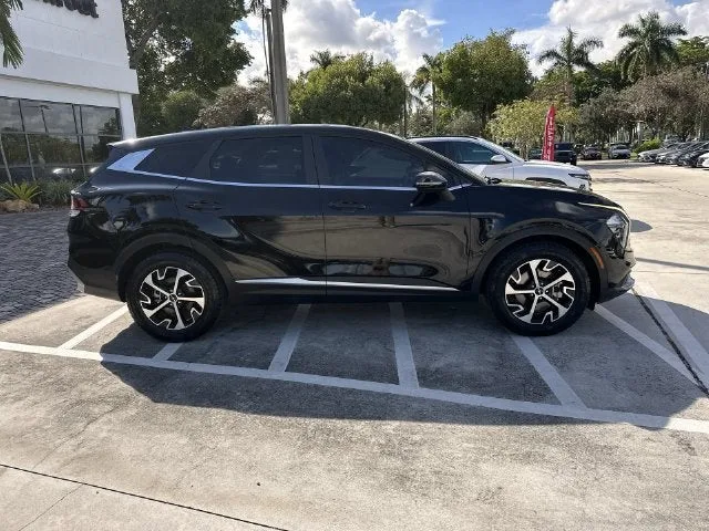 2023 Kia Sportage EX photo 14
