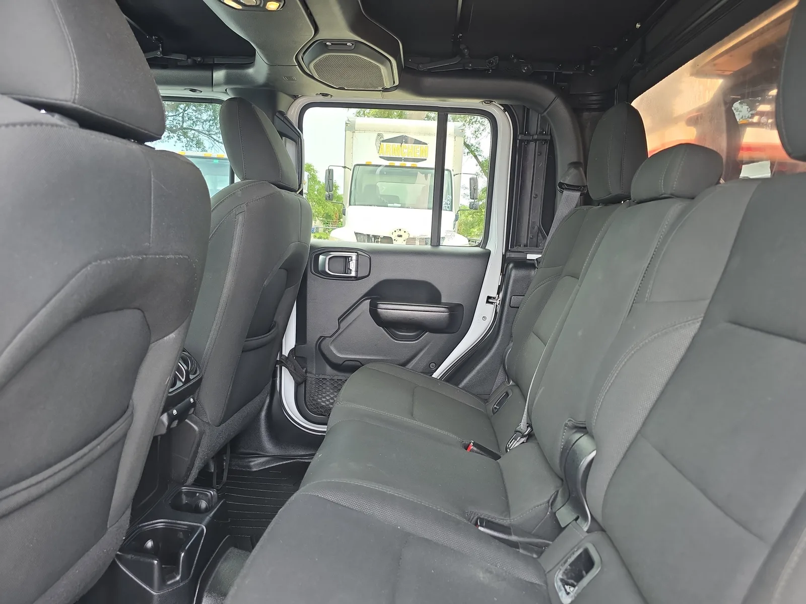 2020 Jeep Gladiator Sport S photo 17