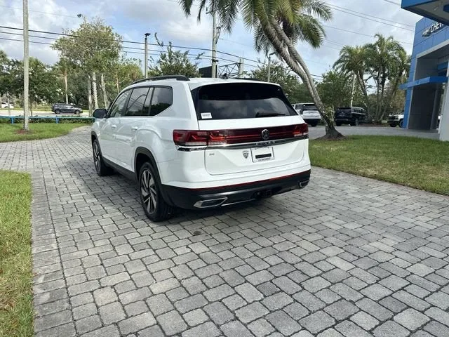2024 Volkswagen Atlas 2.0T SE w/Technology photo 35