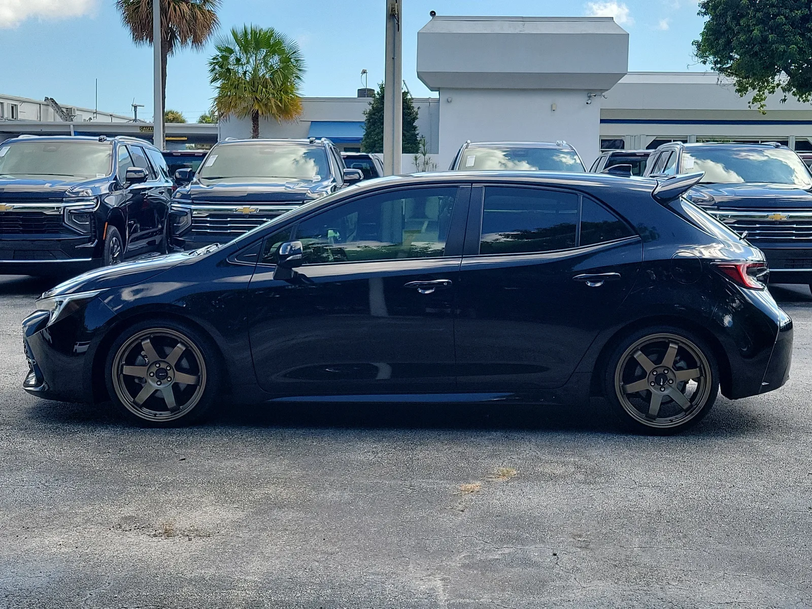 2025 Toyota Corolla Hatchback SE photo 6