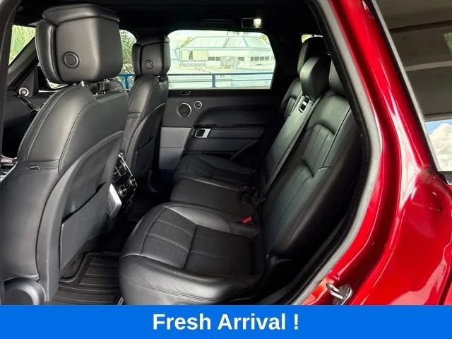 2019 Land Rover Range Rover Sport HSE Dynamic photo 3
