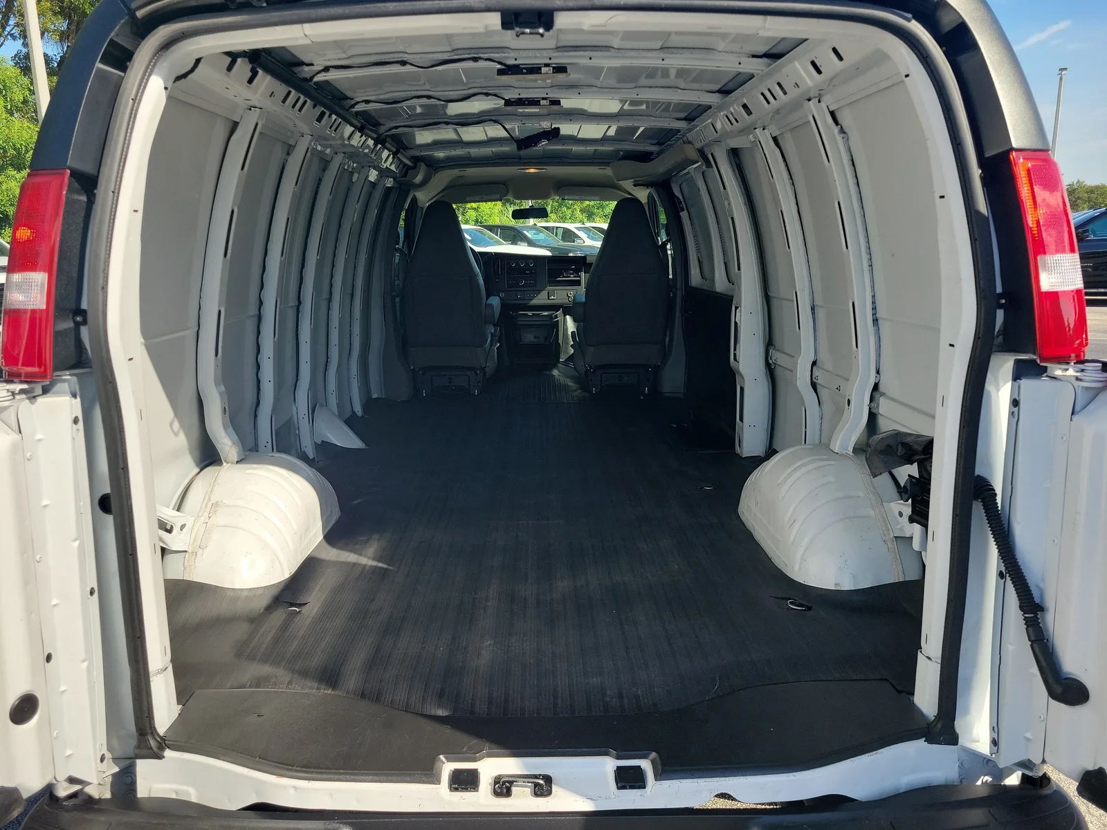 2025 Chevrolet Express Cargo WT photo 12