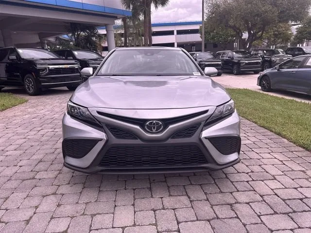 2024 Toyota Camry SE photo 18