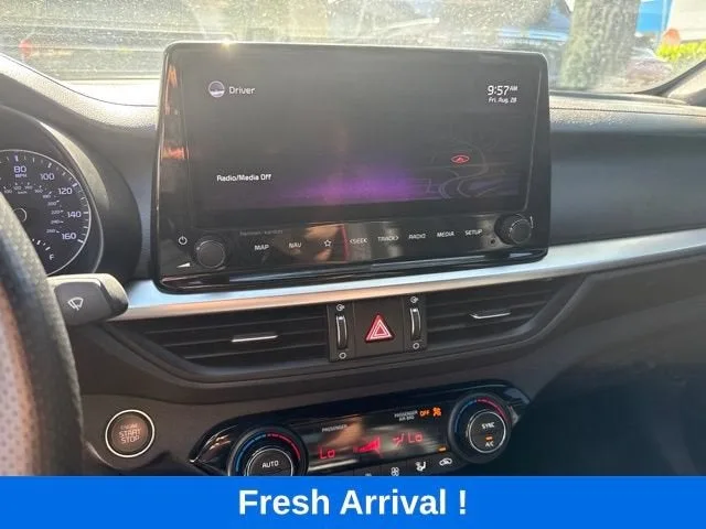 2022 Kia Forte GT photo 6