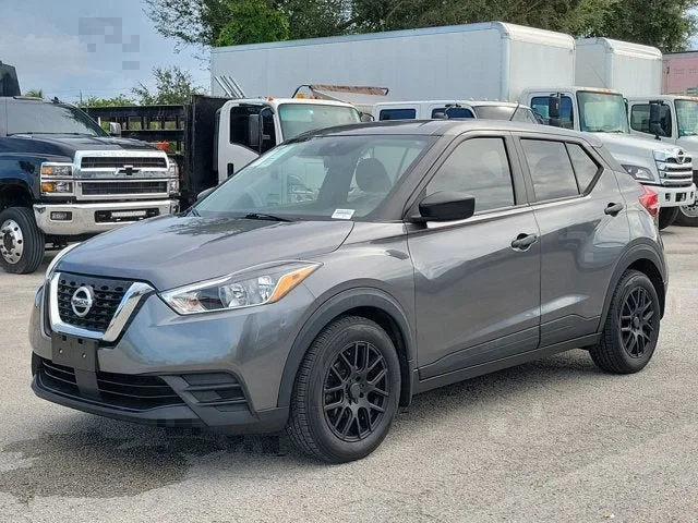 2020 Nissan Kicks S photo 7