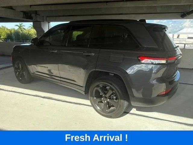 2023 Jeep Grand Cherokee Limited photo 18