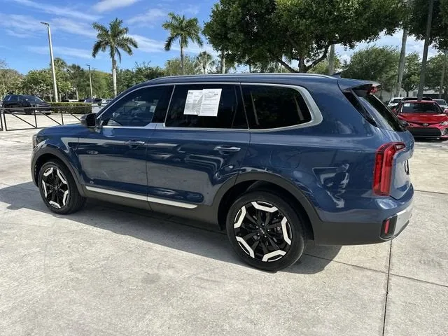 2023 Kia Telluride S photo 36