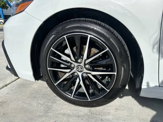 2024 Toyota Camry SE photo 12