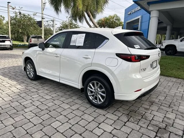 2024 Mazda CX-5 2.5 S Preferred Package photo 32