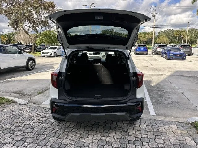 2024 Kia Seltos X-Line photo 28