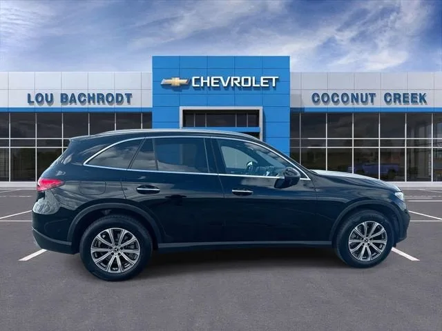 2023 Mercedes-Benz GLC GLC 300 photo 9