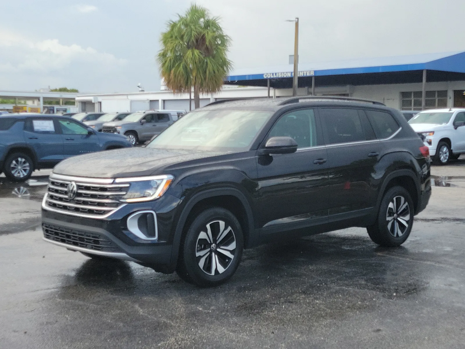 2024 Volkswagen Atlas 2.0T SE photo 7