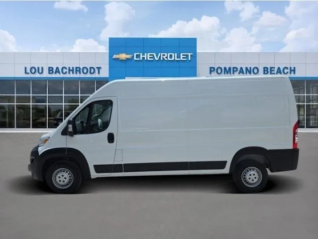 2025 RAM ProMaster Cargo Van Tradesman photo 4
