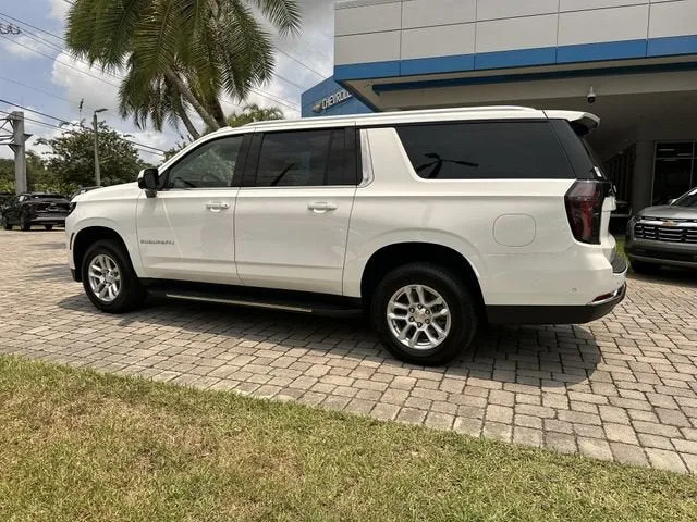 2026 Chevrolet Suburban LS photo 33