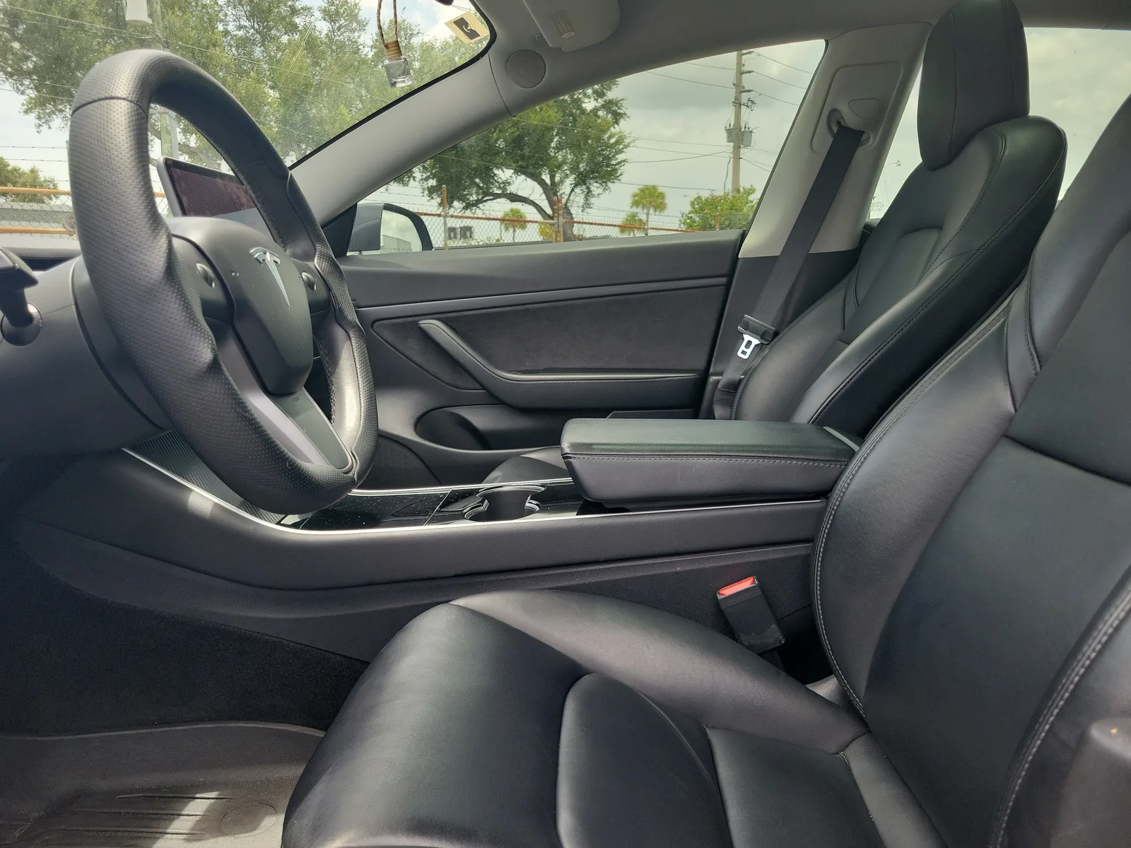 2020 Tesla Model 3 Standard Range Plus photo 19