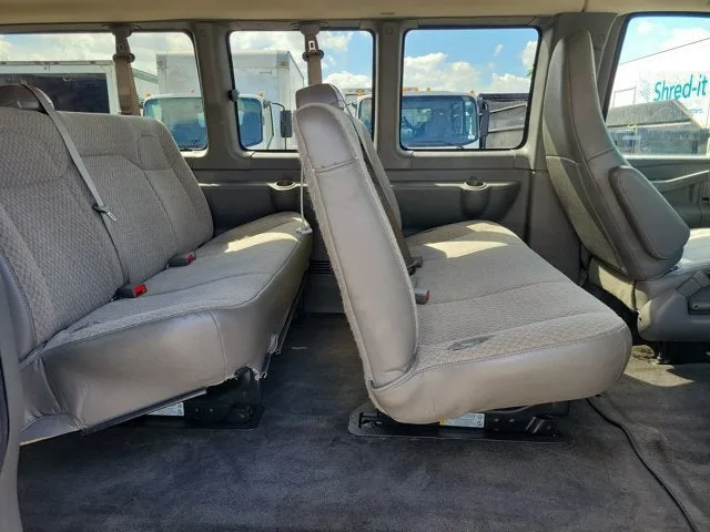 2019 Chevrolet Express Passenger 3500 LT photo 13