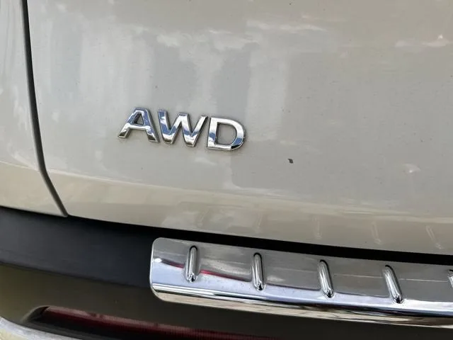 2023 INFINITI QX60 LUXE photo 39