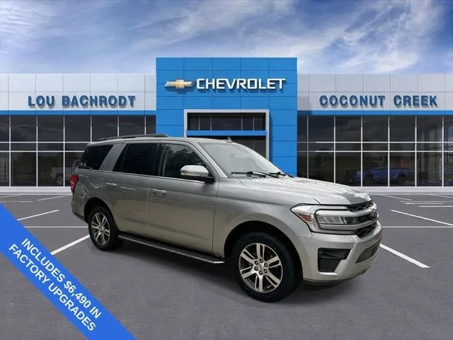 2023 Ford Expedition XLT photo 2
