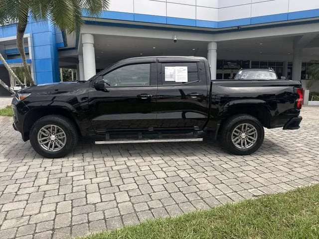 2024 Chevrolet Colorado LT photo 35
