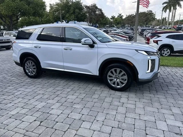2025 Hyundai Palisade SEL photo 15