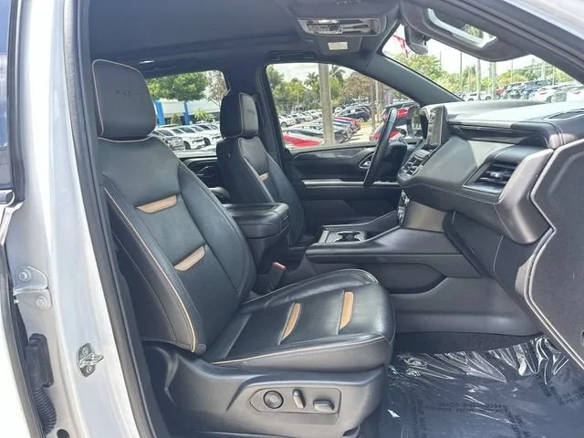 2023 GMC Yukon AT4 photo 29