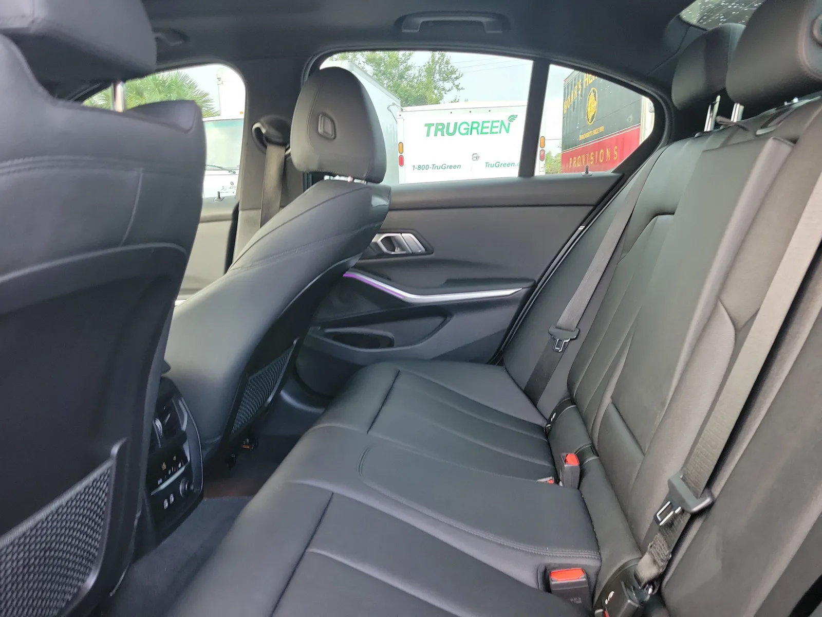2020 BMW 3 Series 330i photo 13