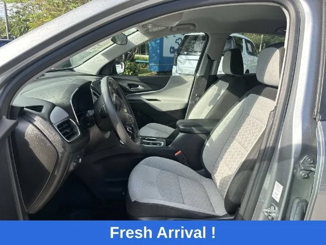 2024 Chevrolet Equinox LS photo 30