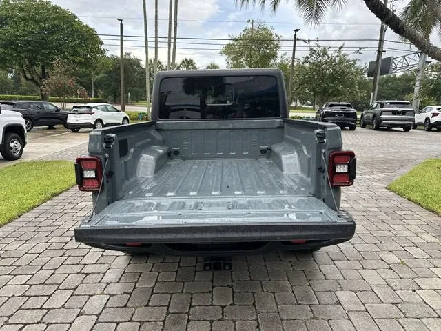 2026 Jeep Gladiator Rubicon photo 28