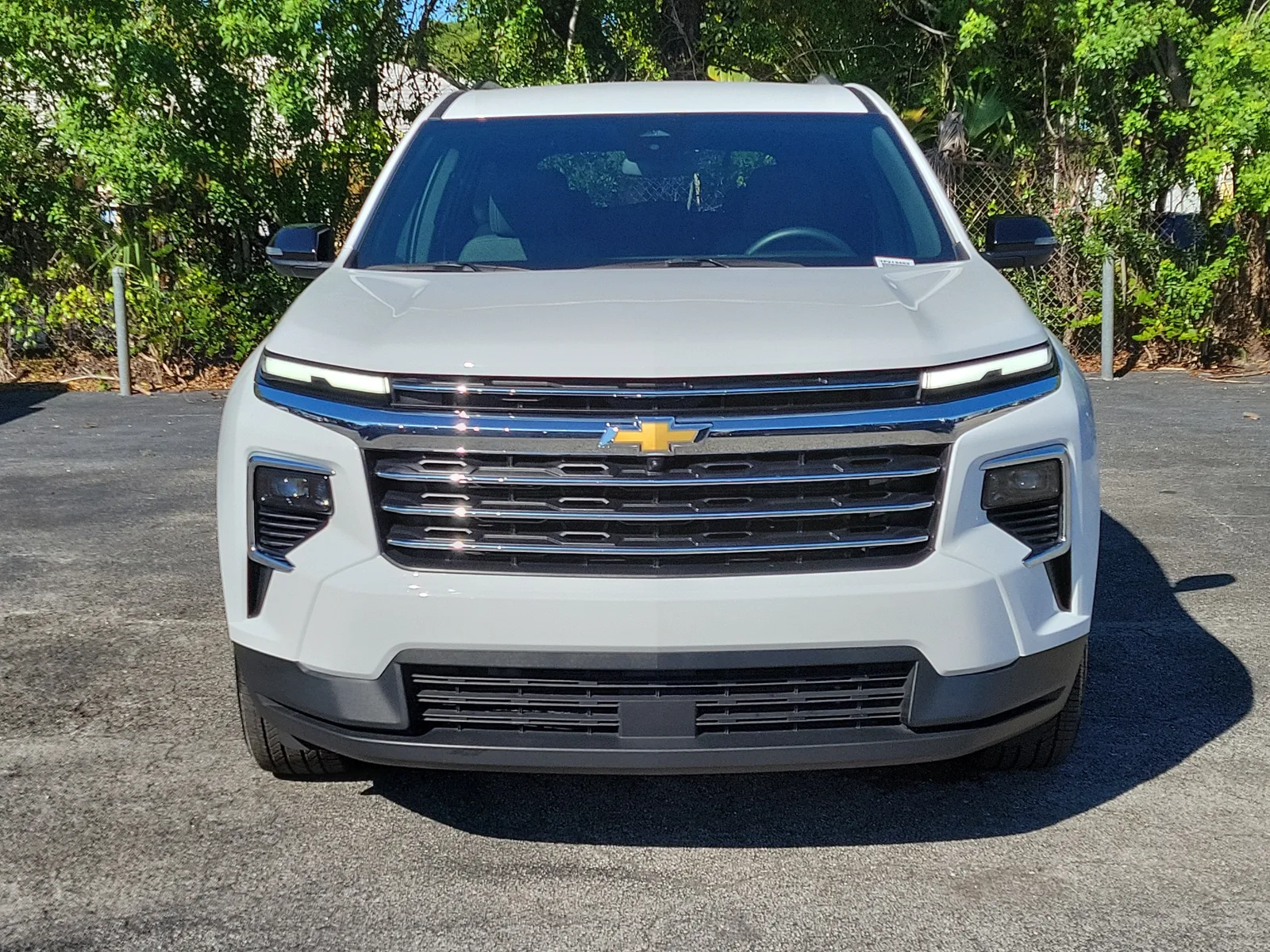 2025 Chevrolet Traverse LT photo 8