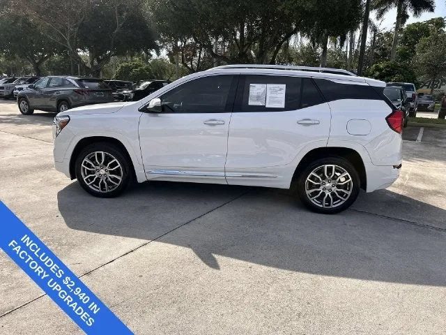 2024 GMC Terrain Denali photo 32