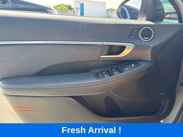 2023 Hyundai Sonata Limited photo 13