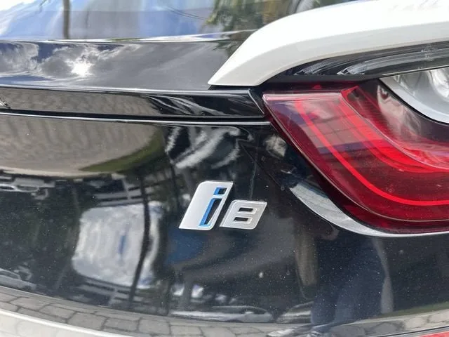 2019 BMW i8 2DR CPE photo 39