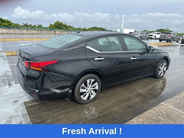 2025 Nissan Altima S photo 12