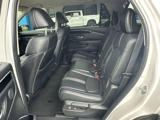 2023 Honda Pilot EX-L 8 Passenger photo 27