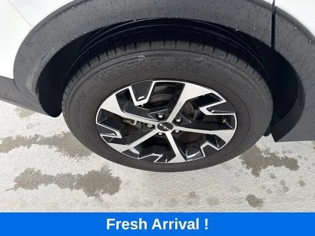 2024 Kia Sportage EX photo 23