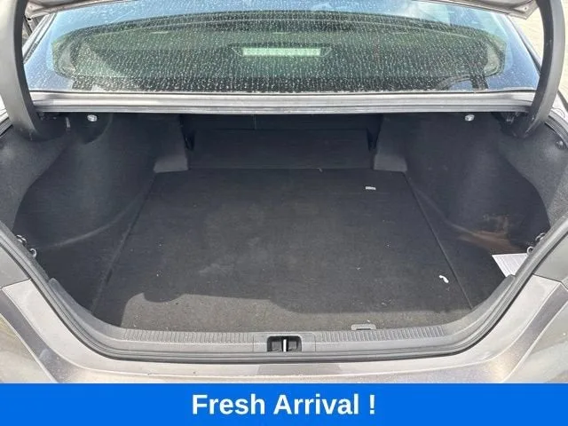 2021 Toyota Camry SE Nightshade photo 4