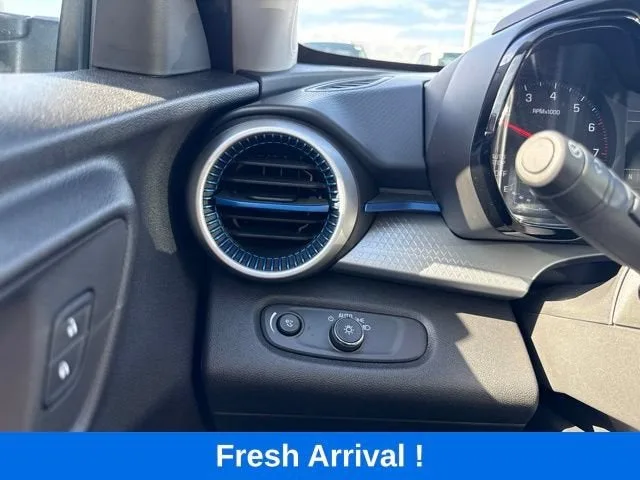 2025 Chevrolet Trax LS photo 9