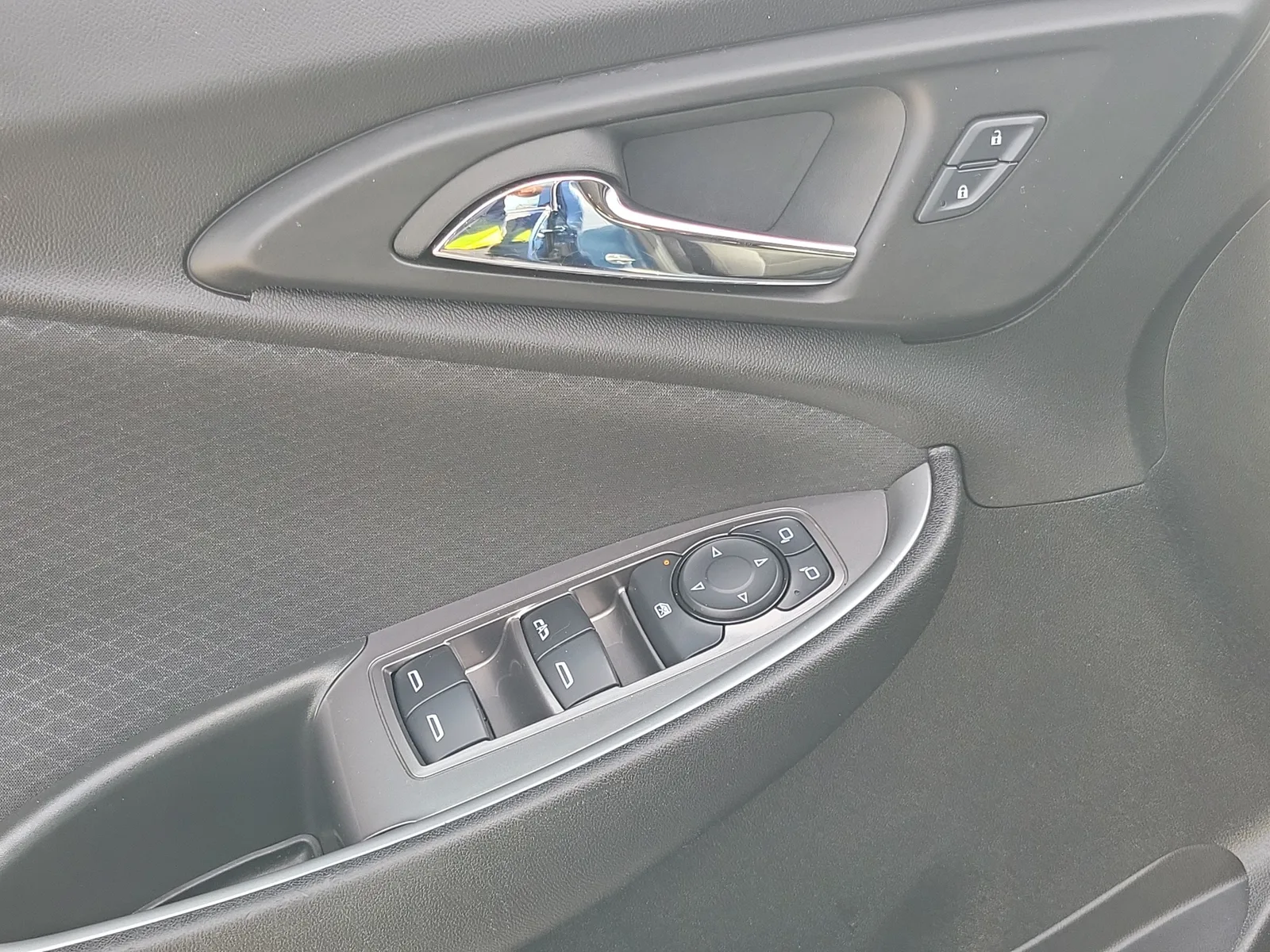 2025 Chevrolet Malibu 1LT photo 24
