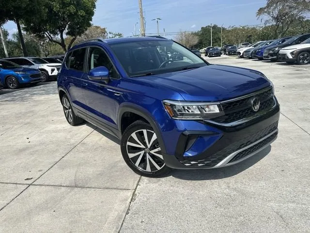 2024 Volkswagen Taos SE photo 36