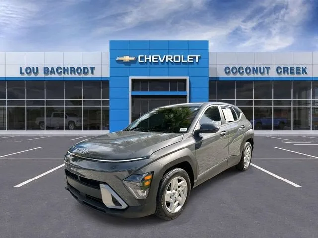 2024 Hyundai Kona SE photo 4
