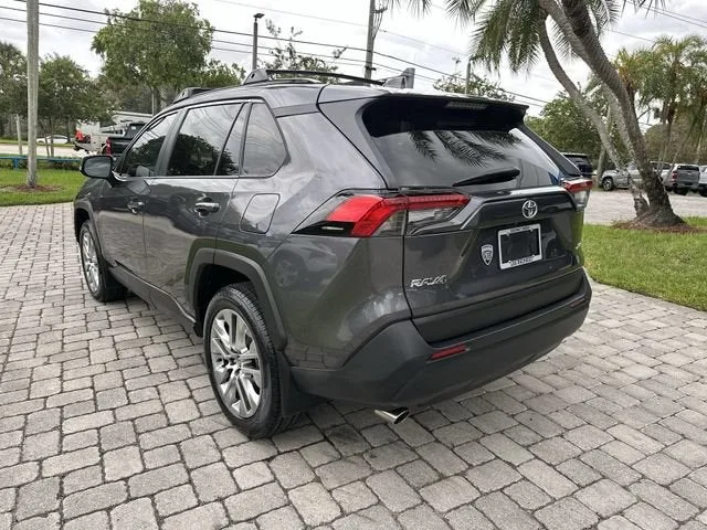 2024 Toyota RAV4 XLE Premium photo 34