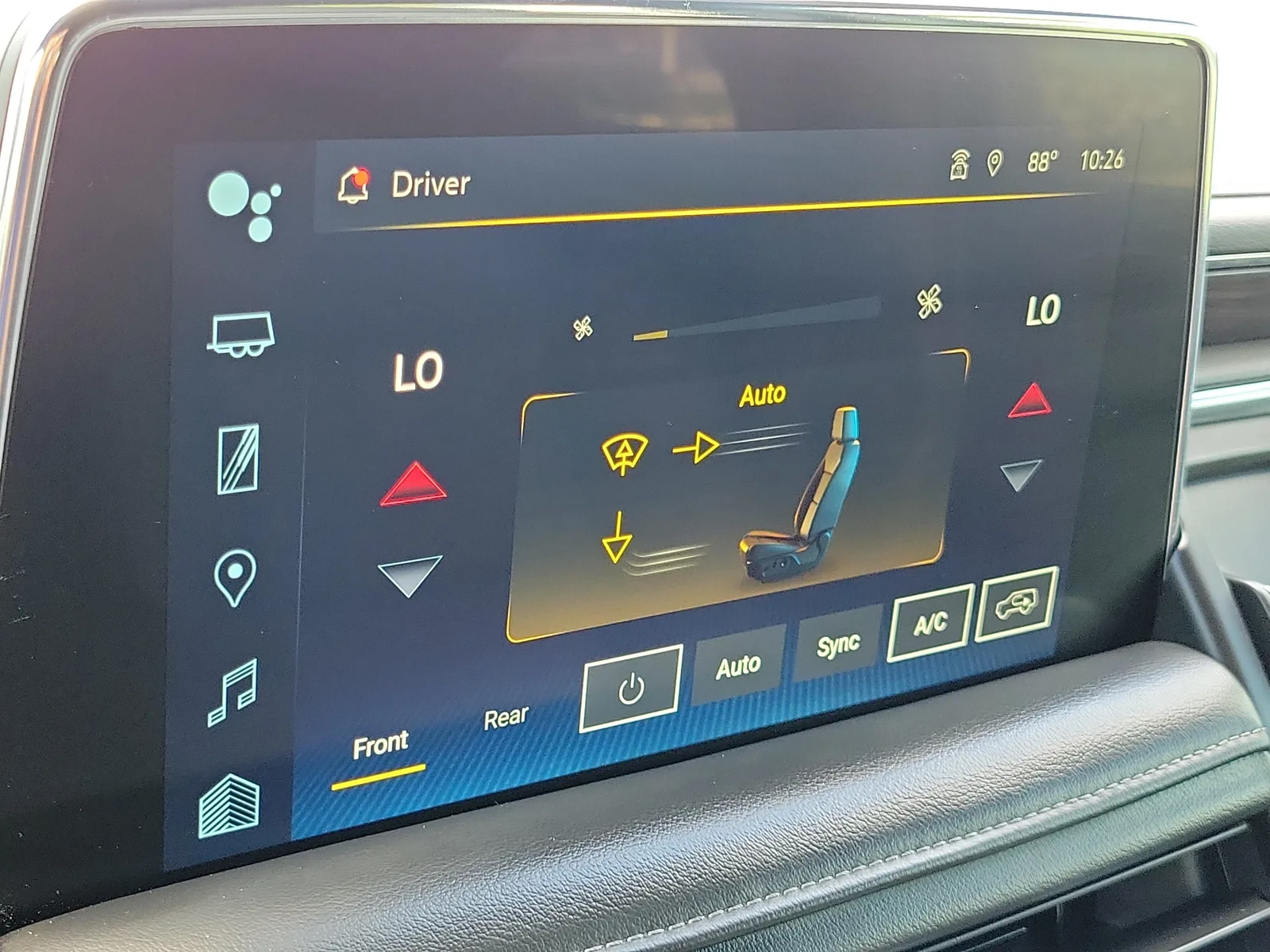 2024 Chevrolet Suburban LT photo 31