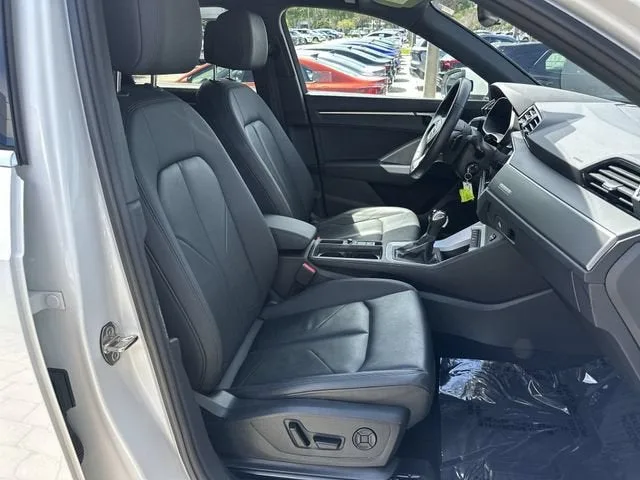 2025 Audi Q3 S line Premium photo 29