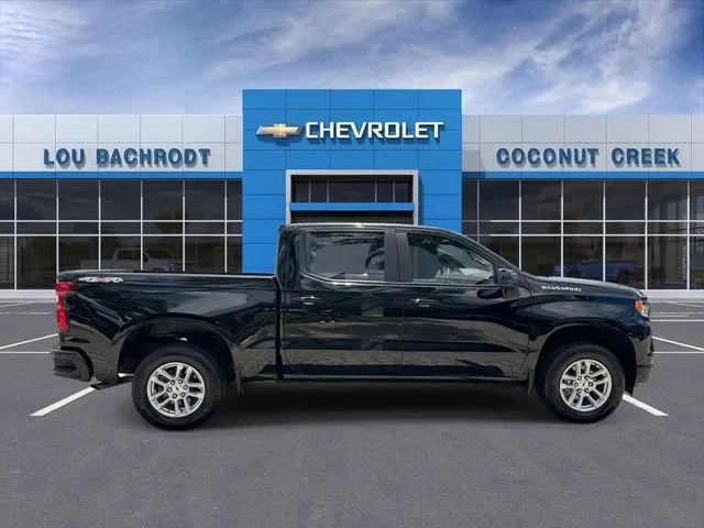2025 Chevrolet Silverado 1500 RST photo 9