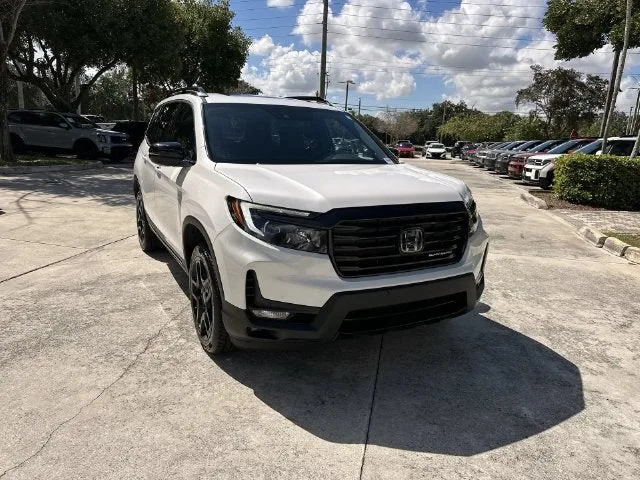 2024 Honda Passport Black Edition photo 17