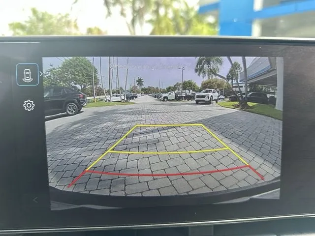2025 Hyundai Kona SEL photo 24