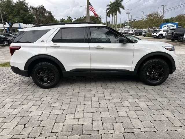 2023 Ford Explorer Timberline photo 14
