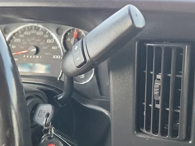 2018 Chevrolet Express Passenger 3500 LT photo 31