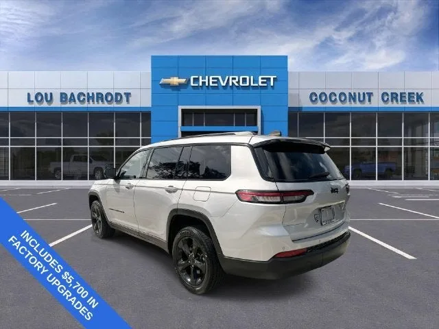 2023 Jeep Grand Cherokee L Altitude photo 6